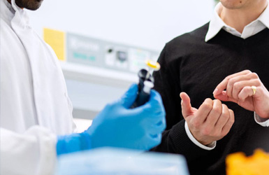 東辰製(zhi)藥網站設(shè)計(ji)案例